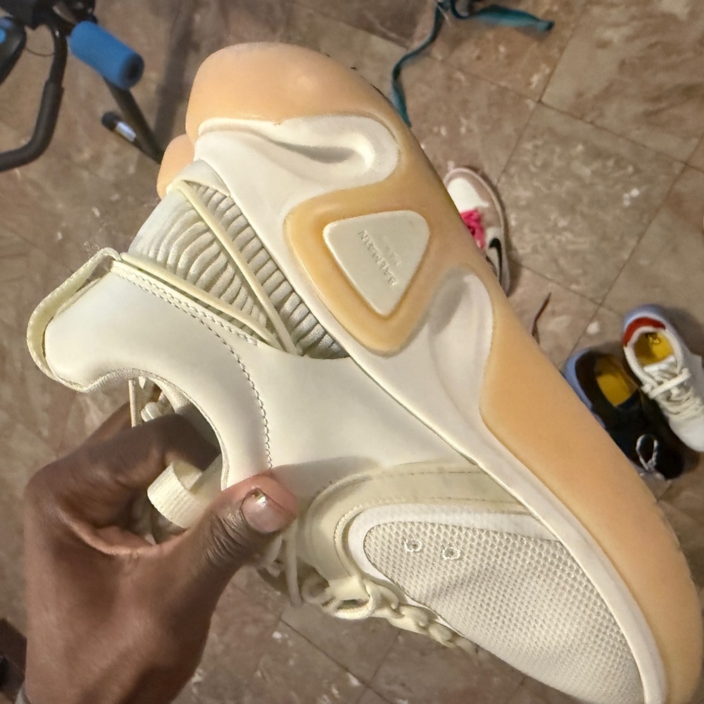 Balmain Cream and Gum-Trim Men’s Sneakers